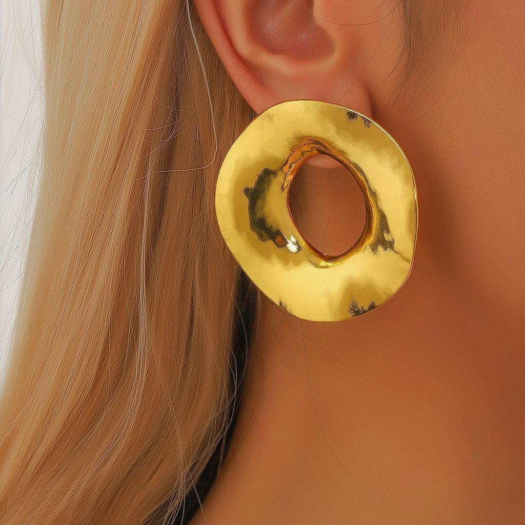 Accessories Circle Hollow Fan Circle Metal Earrings Women'S French Retro Elegant Niche Premium