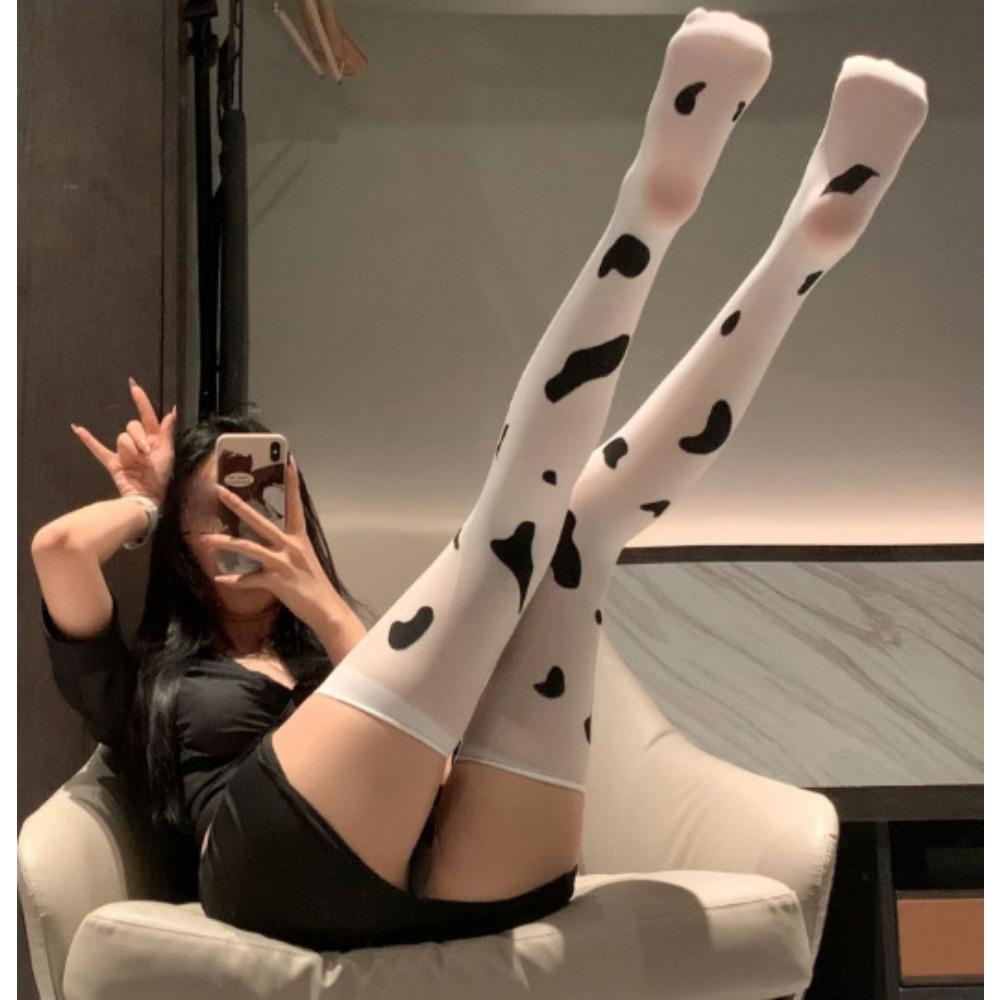 Manufacturer Japanese Cow Stockings Sex Stockings Cute Long Tube Milk White Spotted Socks High Top Knee Socks Female Hair