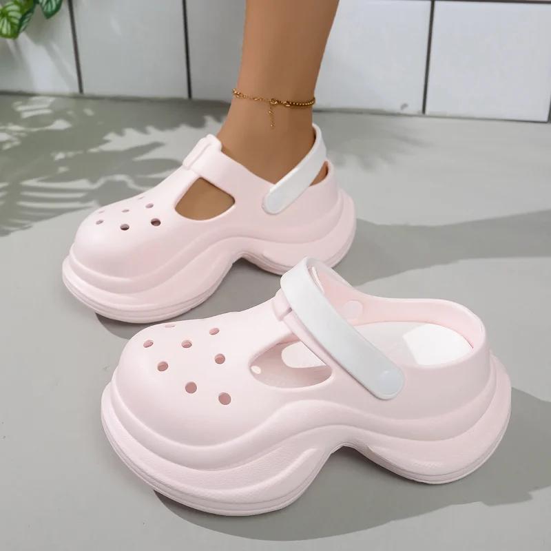 Fashion 2025 New Women's Outdoor Fashionable Slip-On Sandals Anti-Slip Indoor-Outdoor Clog Shoes Comfortable EVA Material
