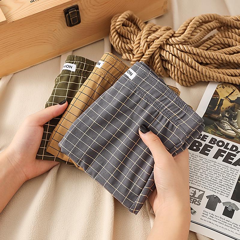 Boxer pentru bărbați în carouri din bumbac pur: Lenjerie confortabilă, lejeră și respirabilă