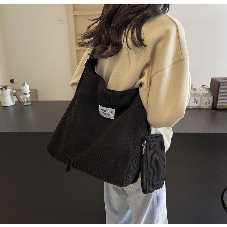 Large capacity bag women's 2025 new autumn corduroy retro oblique span bag commuter versatile shoulder tote bag
