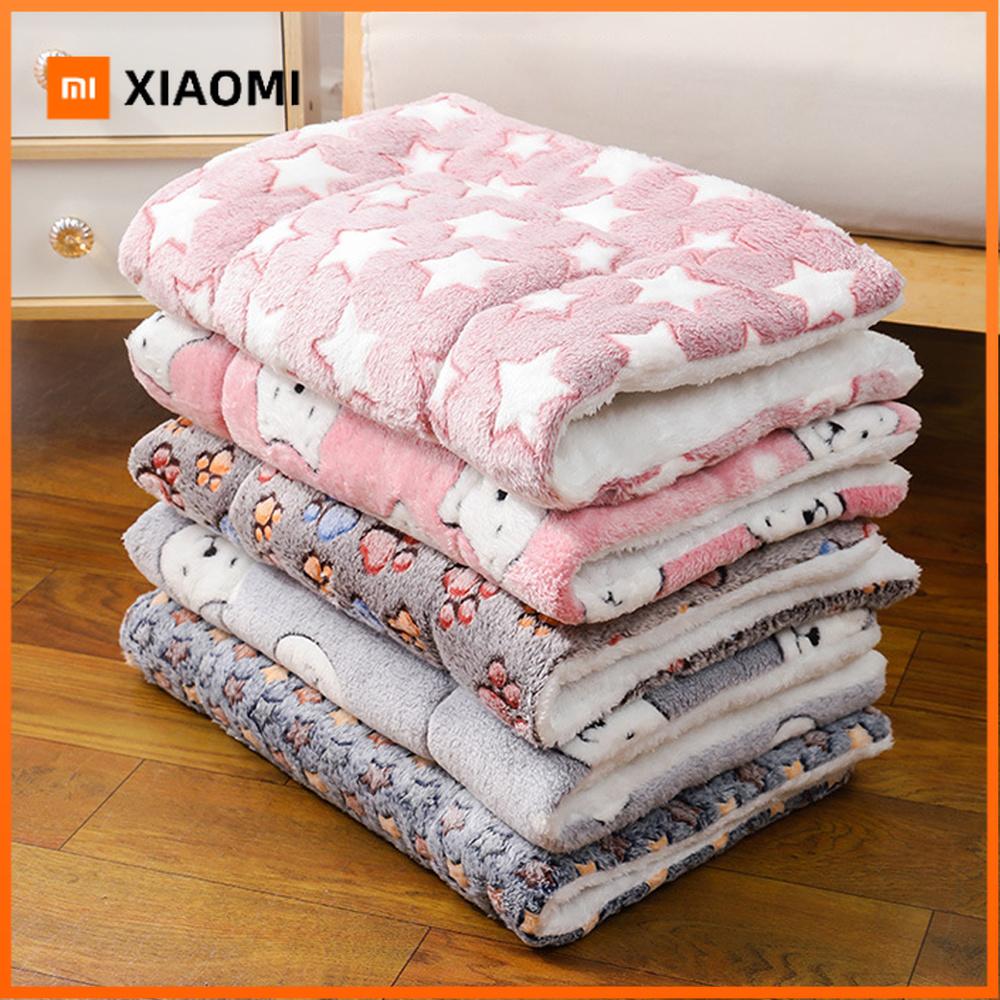 Xiaomi Double-Sided Pet Mat - Warm for Winter, Skin-Friendly, for Small Dogs/Medium Cats, Puppy Bed Cushion & Cat Sofa Blanket