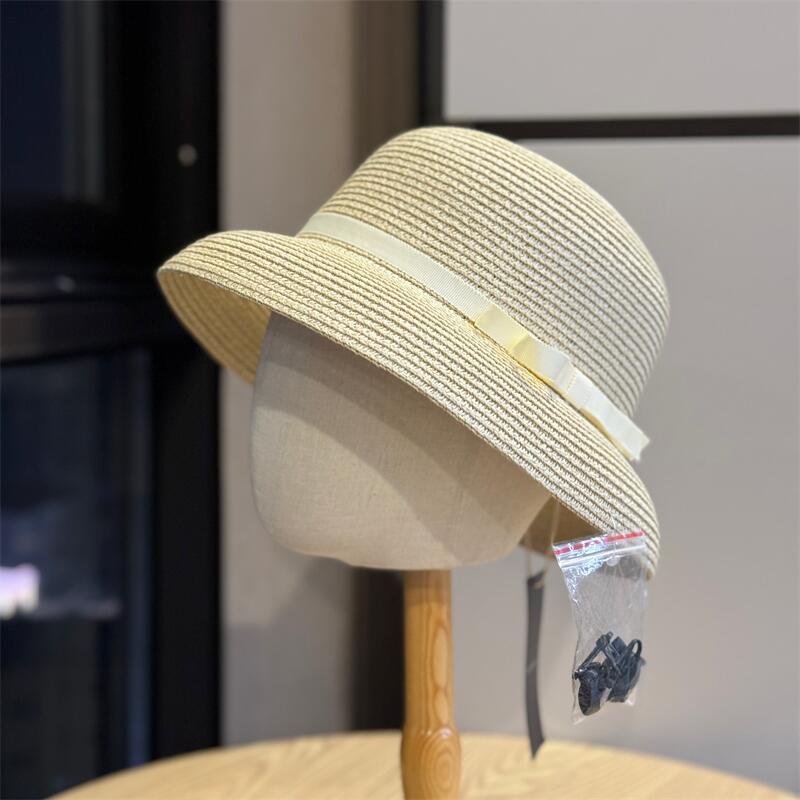 New French Hepburn Style Straw Hat Women's Summer Seaside Beach Sunshade Sunscreen Hat Temperament Elegant High Quality Straw Hat