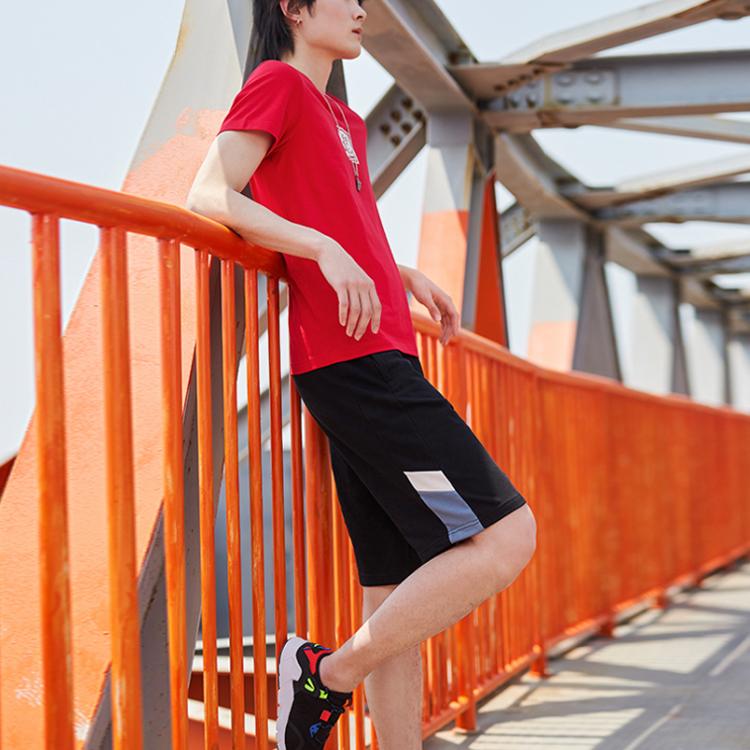 Li Ning Sports Fashion Series Exam Success Print Round Neck Short Sleeve T-Shirt Men Tops Red AHSQ639-3