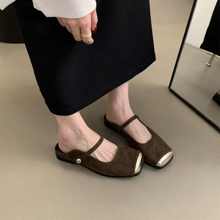 Fashion Hot Selling 2025 New French Evening Breeze Gentle Toe Slippers Summer Fairy-Style Muller Single Shoes Casual Flat Women'S Shoes