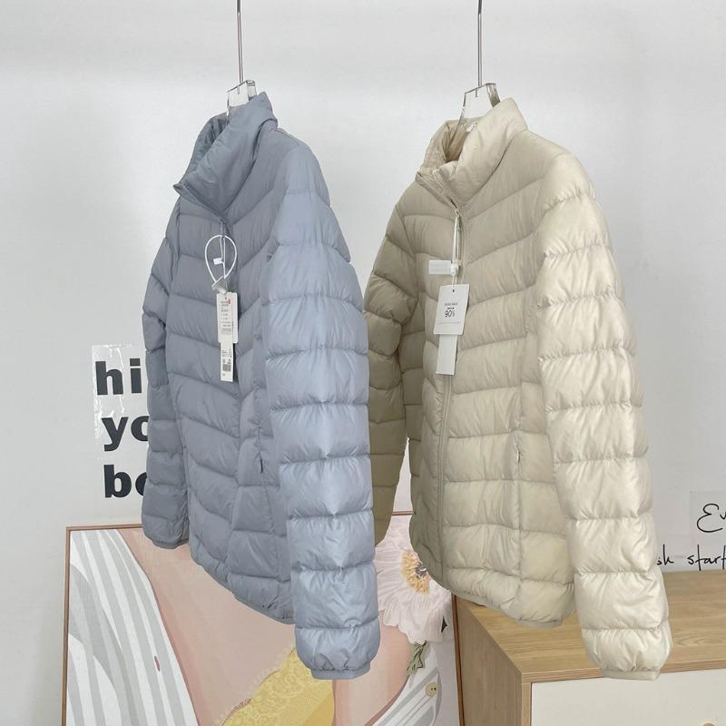 Autumn and winter new lightweight down jackets for women, white duck down short stand-collar down jackets for women