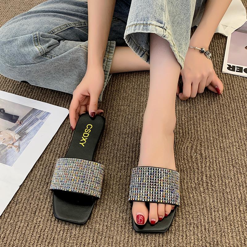 Flat bottom one-word drag 2025 summer new square head rhinestone slippers women's large size foreign trade women's shoes