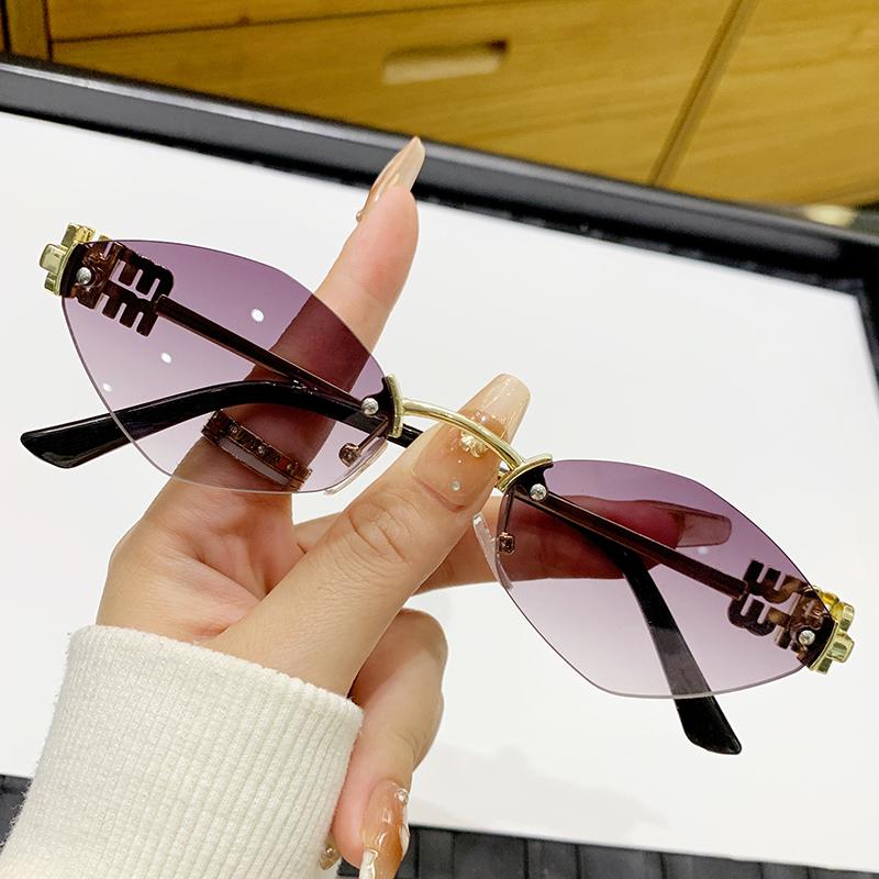1/2Pcs Fashionable Polygonal Small Frame Retro Sunglasses For Women Metal Frameless Fashion Sunglasses 90292