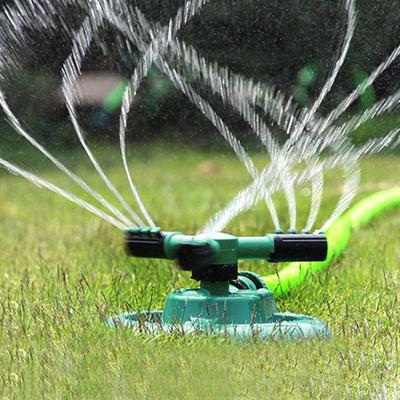 3-Arm-Bewässerungssprenger für große Flächenabdeckung 360-Grad-rotierender Rasensprenger für Garten, Hofbewässerung und Outdoor-Spiel für Kinder und Haustiere