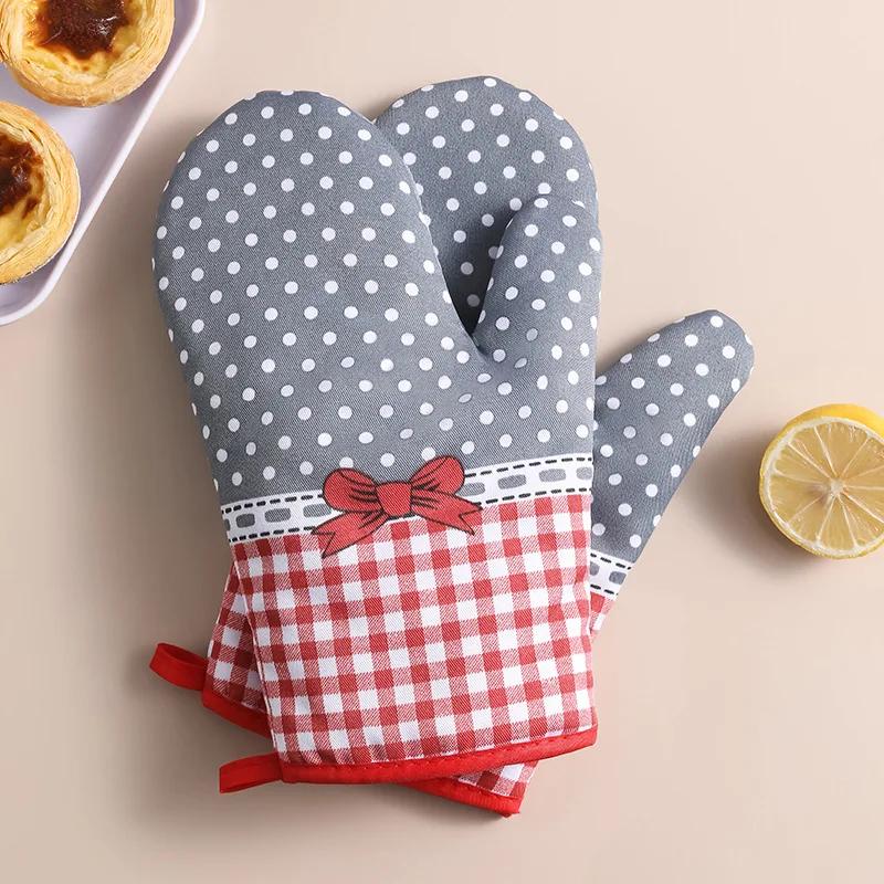 2pcs Household Thickened Heat Insulation Gloves Baking High Temperature Resistant Gloves Kitchen Oven Microwave Special Gloves