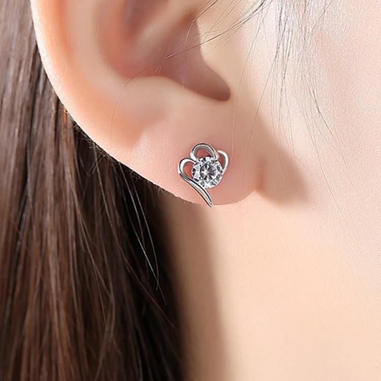 Kreatywne Modne Kolczyki Asymetryczne Kolczyki Sztyfty w Kształcie Serca Kolorowe Kolczyki Sztyfty w Kształcie Chmurek Damskie Kolczyki Sztyfty z Cyrkoniami