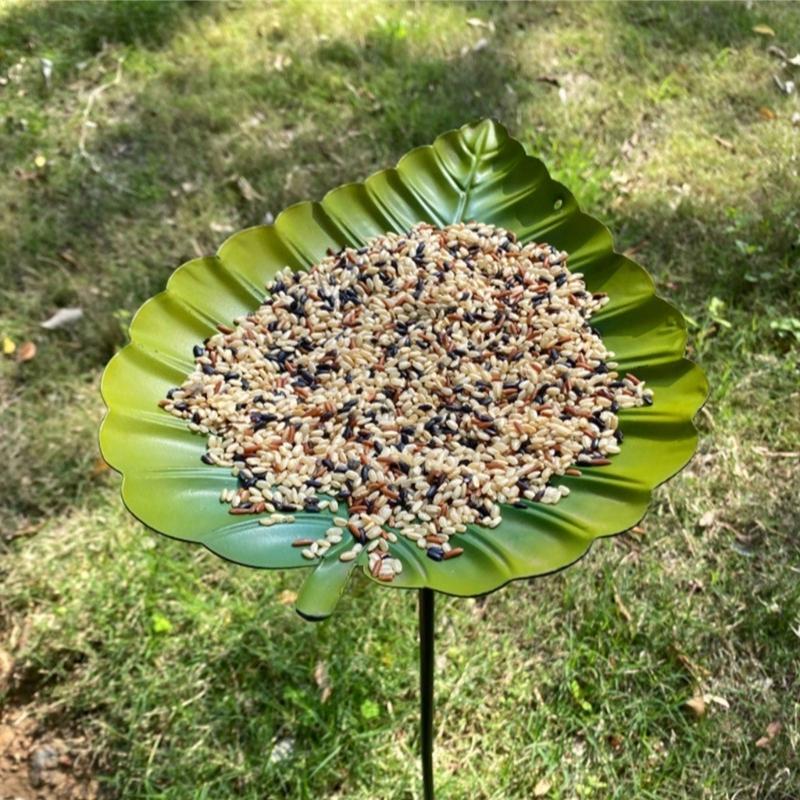 Leaf Shape Outdoor Bird Bath Winterproofed Durability Garden Decoration Feeders for Wild Birds for Nature Lover