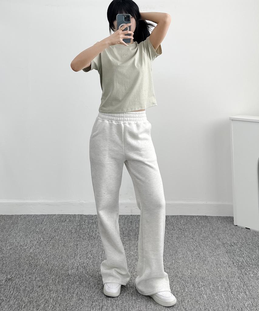Peullupipeullupi Pigment Logo Semi-Crop T-Shirt_Sage Green