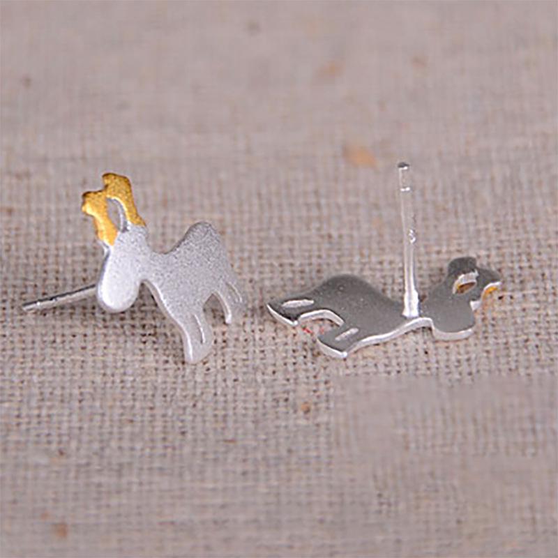 Runxin Mini Christmas Reindeer Stud Earrings for Women: Fashionable & Versatile