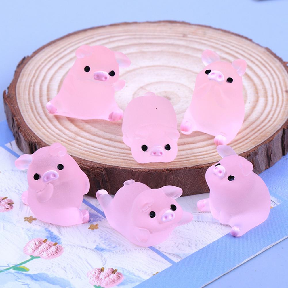 6pcs Pig Miniature Statue Luminous Glow Pig Kawaii Mini Portrait Mini Fairy Garden Landscape Car Home Decor Accessories