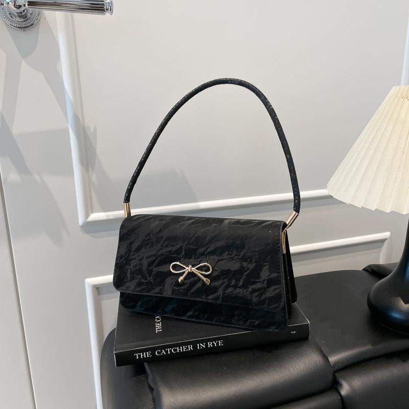 

Niche simple underarm bag women s new high-end small square bag fashionable and versatile single shoulder handbag чорний