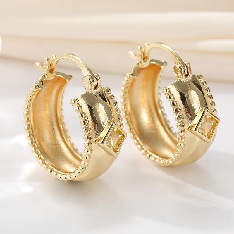 

Vintage Gold Color Champagne CZ Dangle Earrings Woman Square Party Daily Wear