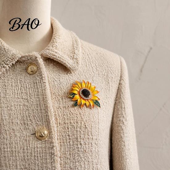 Coats Decorative Brooch Rhinestone Sunflower Brooch, Floral Lapel Pin for Men Metal Flower Women, Jewelry Accessory Dresses Scarves Jackets