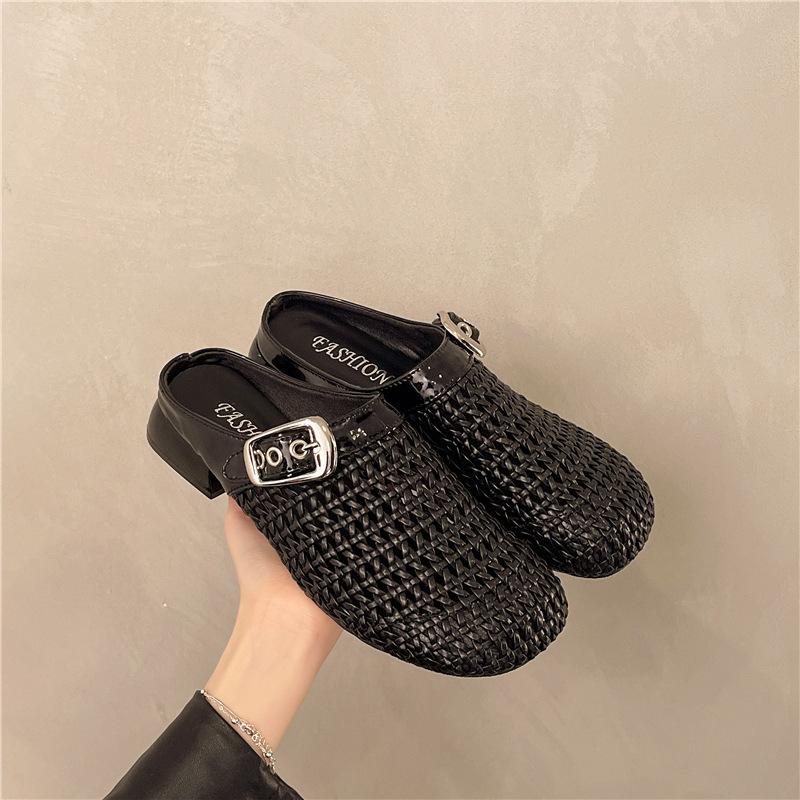 Niche Thick-soled Half-drag Women 2025 European Station New Outer Wear Fashion Temperament Sandals Belt Buckle British Single Shoe Batch 35