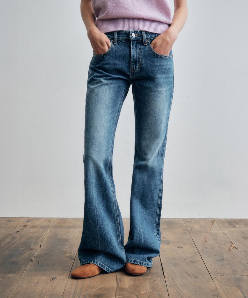 CITTA Center Press Washed Flared Denim Pants_Ctd422(Medium Blue)