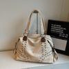 Autumn/Winter Retro Commuter Single Shoulder Bag for Women 2026 New Rivet Tote Bag Large Capacity Travel Handbag