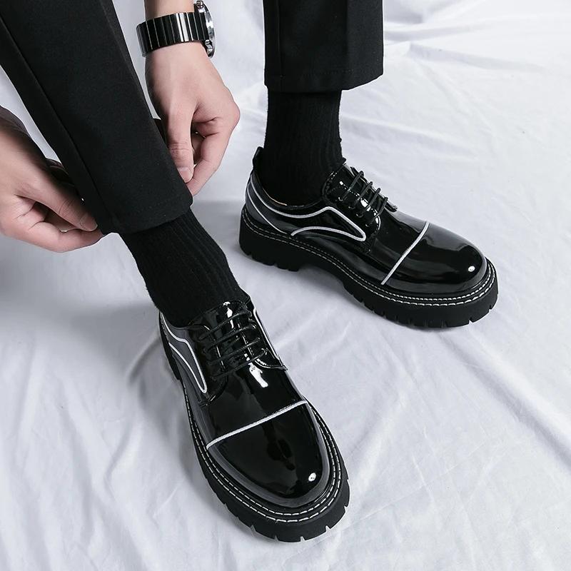 Fashion Thick Bottom Classic Lace-Up Male Oxfords Shoes Male Comfortable Casual Shoe 2025 New All-match Antiskid for Men Business Shoes