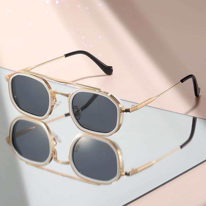 

Retro double-beam small-frame metal sunglasses with tortoiseshell tea color contrast accents a unique pair of sunglasses