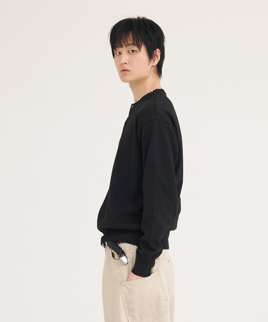 Akesi Andy Soft Henley Neck Knit_Black
