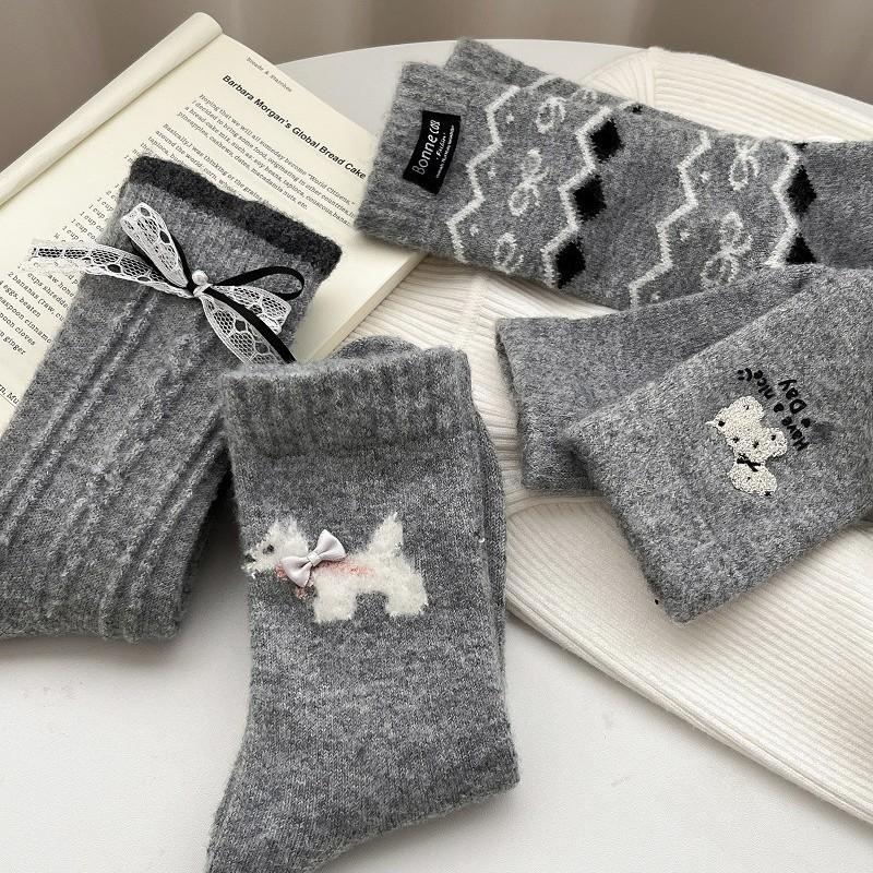 Female Cartoon Puppy Socks with Bow, Grey Mid-calf Socks, Versatile for Winter, Thick Woolen Warm Stockings