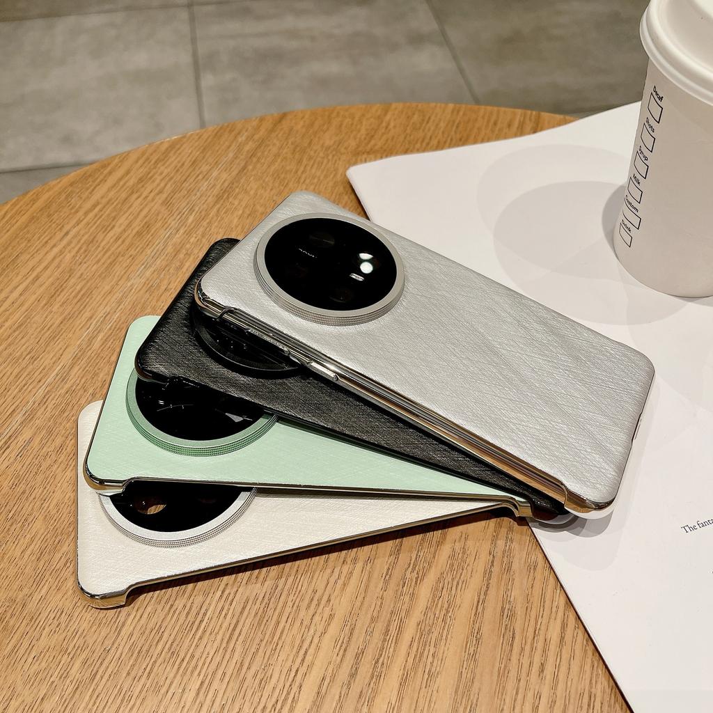 Suitable for The Original Leather-texted Phone Case of Huawei Mate70pro, Gold Thread and Silver Brocade MATE70 Lens Drop Protection Case