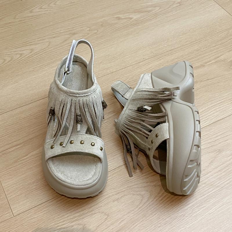 Fashion Bohemia Metal Rivet Decoration Fringe Suede Sandals Women 2025 Summer Chunky Platform Wedge Heel Sandals Casual Back Strap Shoes