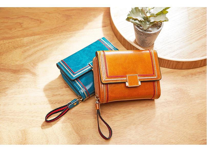 2025 Women's Retro Oil Wax Leather Accordion Wallet - Multi-Card Slot, Zipper, Short Style