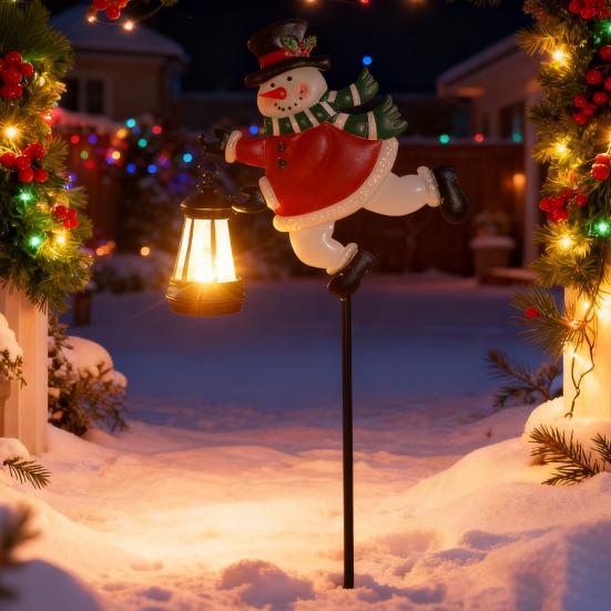 Christmas Solar Light Outdoor Snowman Lawn Light Waterproof Metal Snowman Holding Lantern Garden Light with Stake for Patio Yard Pathway Holiday Decor