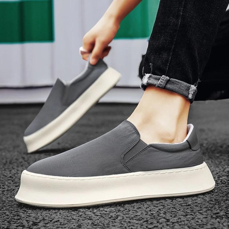 Fashion Man Shoe Korean Style Green Solid Color Thick Platform Sneakers 2025 Trend Fashion Luxury Sale Vulcanize On Casual Shoes for Men