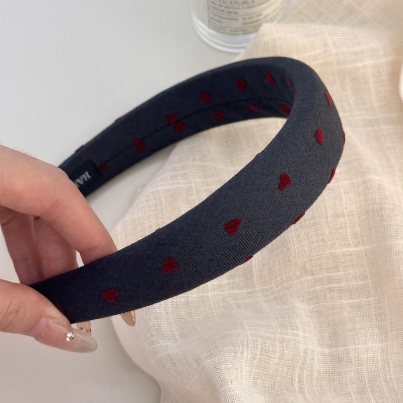 New Love Headbands For Woman Girl Sweet Elegant Hair Hoop Heart Shape Sponge Thickened Hair Band Female Fashion Hair Accessories