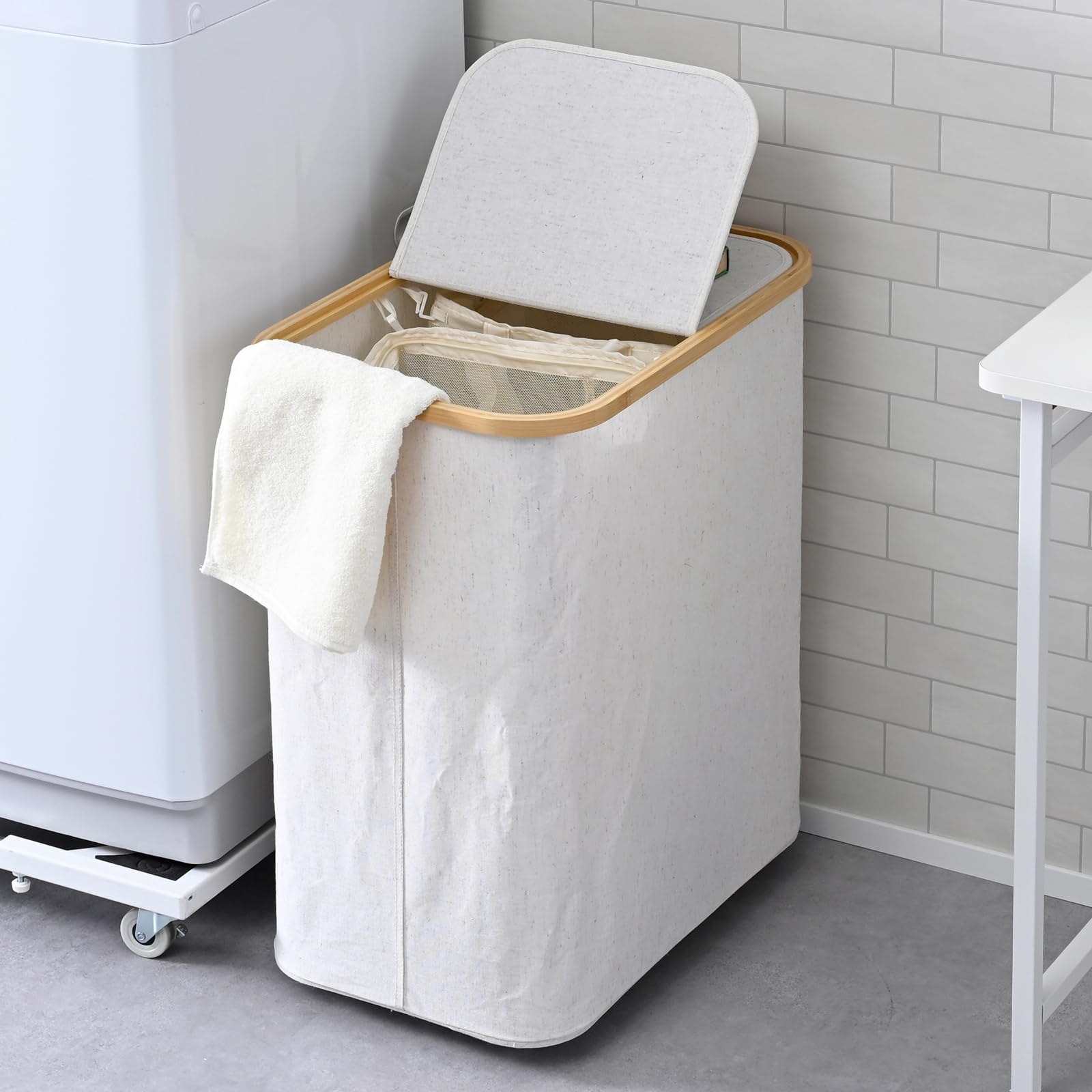 

YAMAZEN Корзина для белья с 2 стирающимися внутренними водонепроницаемыми мешками для белья, ширина 55 x глубина x высота, на колесиках с покрытием, сетки, широкая, водоотталкивающая, сумка, для хранения, слоновая кость