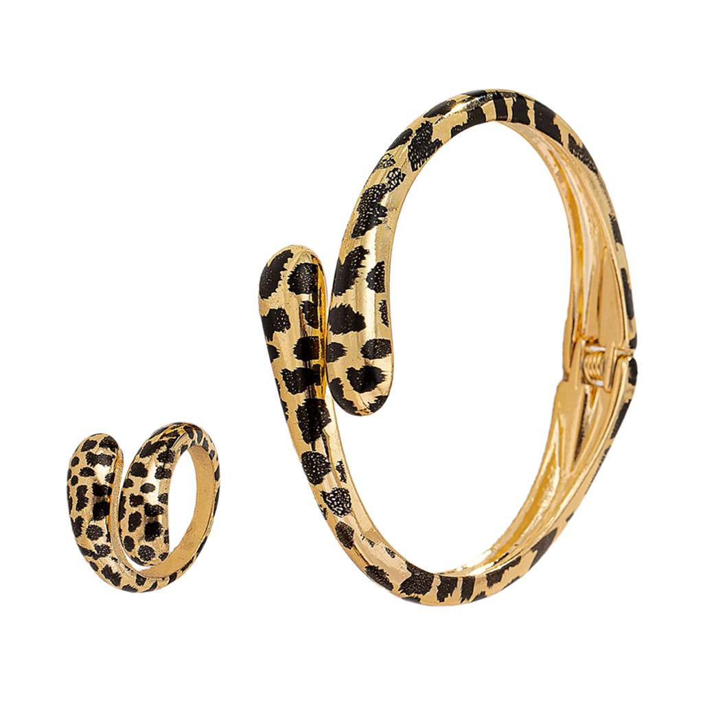 Stylish Leopard Pattern Jewelry Set Adjustable Open Bracelet and Ring Handmade Accessories for Fashion Enthusiasts