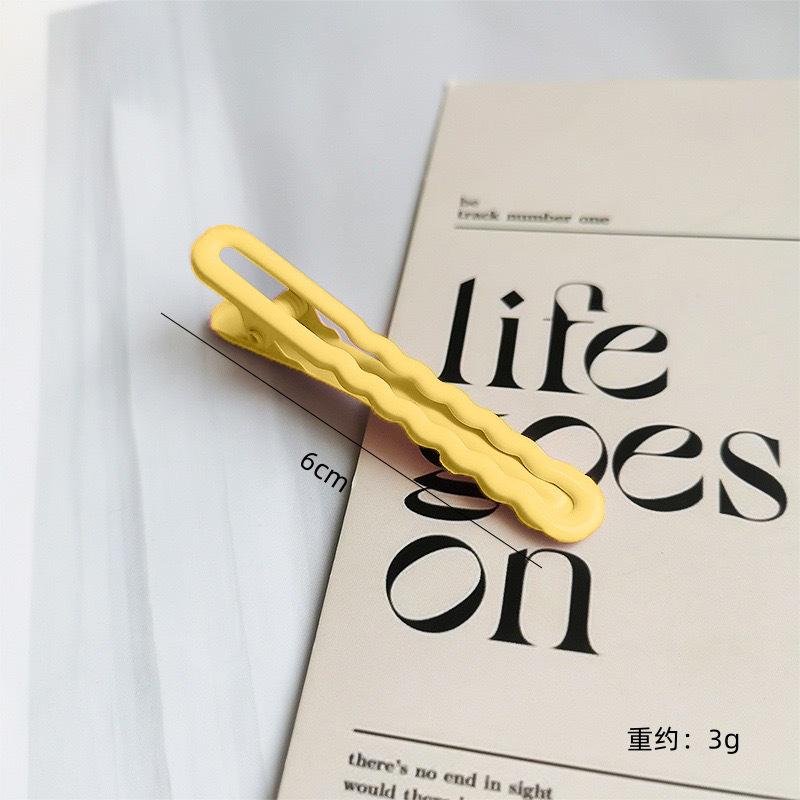 

3 шт. Красочные заколки для волос Y2k для женщин Элегантные металлические зажимы-уточки Заколки для волос для девочек Заколки для боковых прядей Аксессуары для волос для девочек жёлтый
