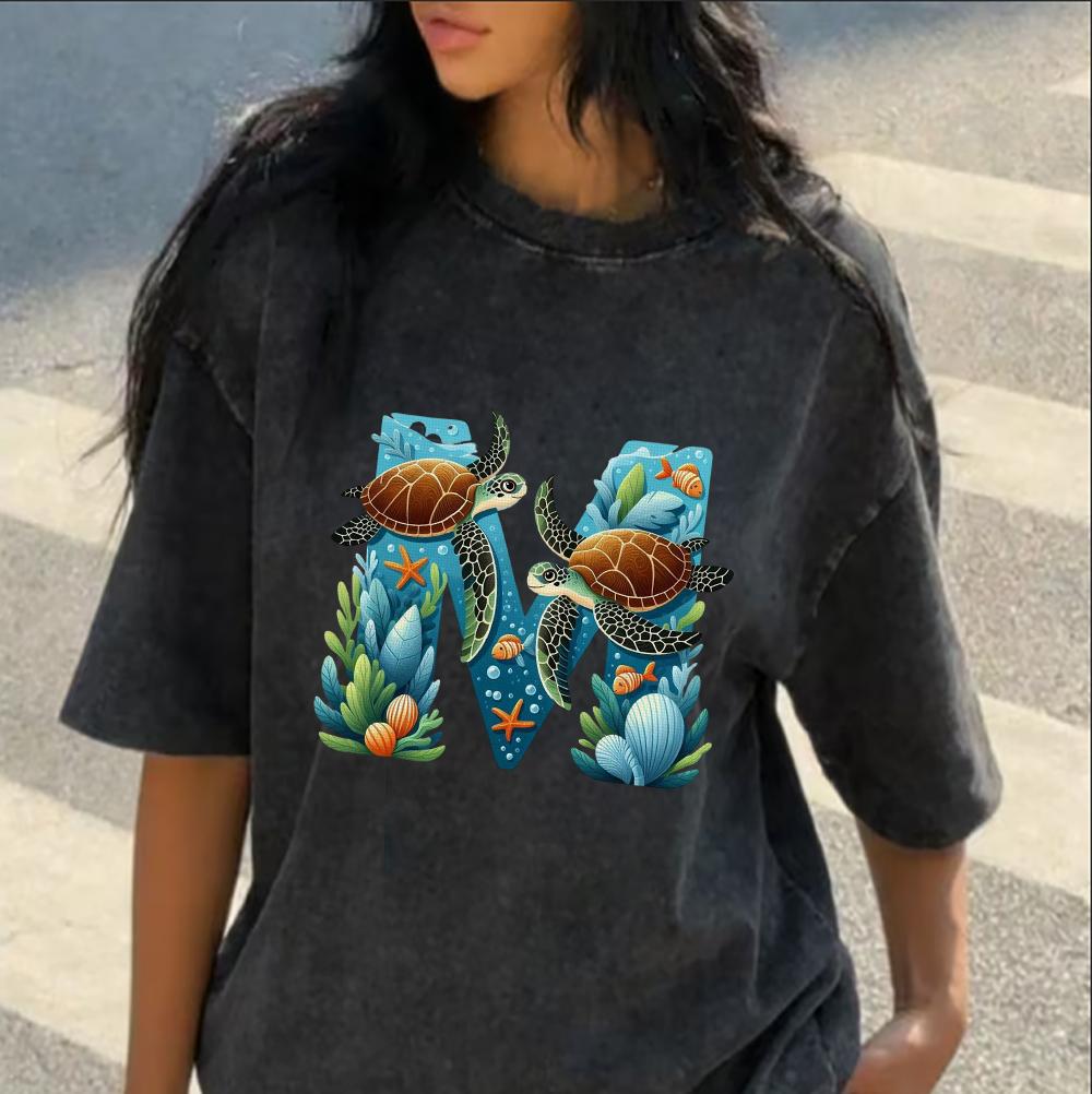 Letter Beach Graphic T Shirt Initial Monogram Tee Ocean Shell Print Summer Vacation Top Women Personalized Gift Shirt Y2k Tshirt