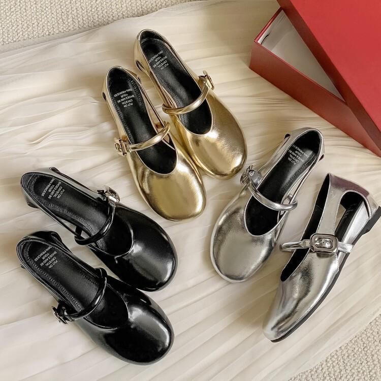 

Trendy shoes~ round head with sandals silver flats 2025 summer new inner height increase obedient women s shoes 39 чёрный