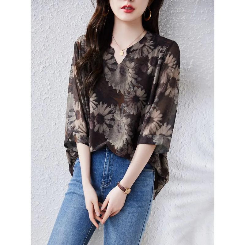 

Spring New Retro Lightweight Chiffon Shirt for Women Loose and Versatile Western Style Bottom Small Shirt Hooded Shirt L чорний