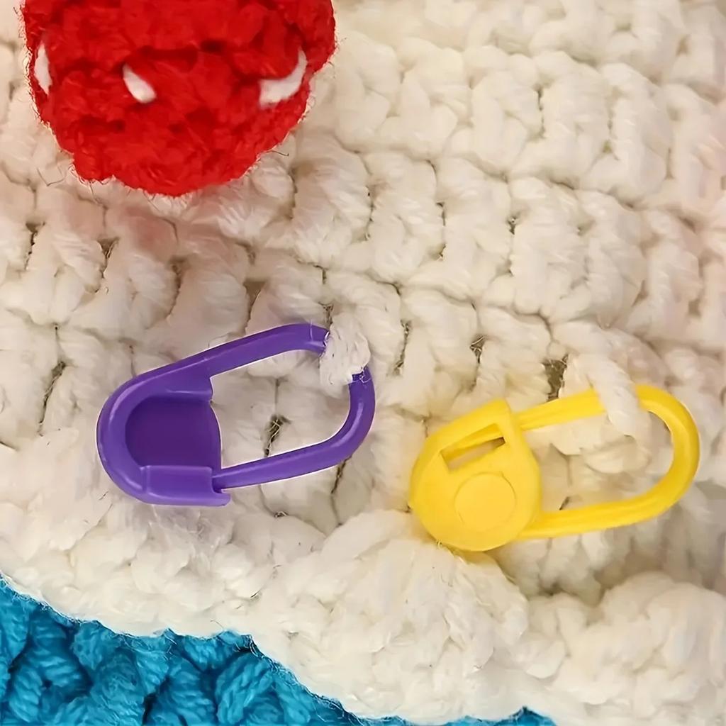 100 Pcs/Pack Mini Knitting Crochet Locking Stitch Markers Can Baby Greeting Card Plastic Markers Holder Needle Clip Craft