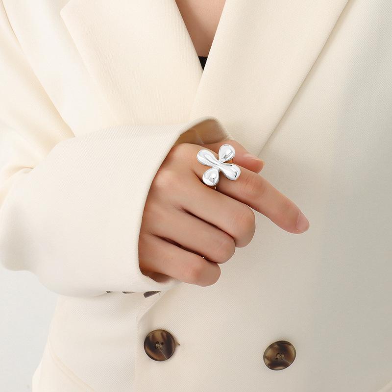 Retro French Pinky Ring: Non-Fading Titanium Steel Fashion Jewelry for Women