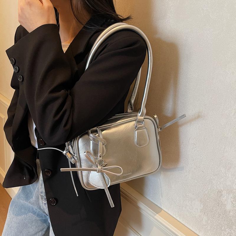 Niche Bow Bowling Bag Women'S Fashion Versatile Underarm Bag Large Capacity Work Commuter Bag