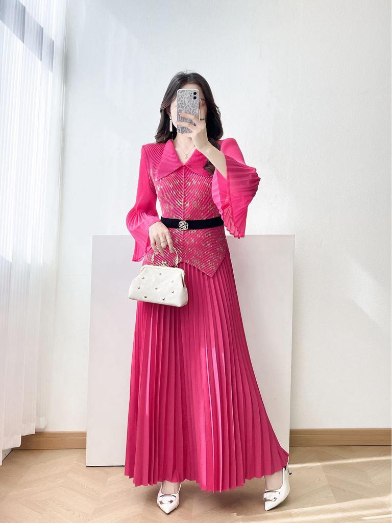 Miyake Pleats Plus Size Two-Piece Set: Elegant Waist-Cinching Slimming Top with Chic Hot Stamping