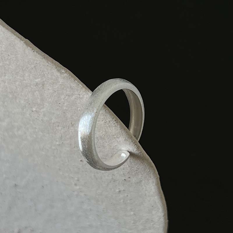 Bohemian Retro Opal Rings for Women Curved Matte Metal Beaded Ring Personality Index Finger Jewelry Accessories Gift