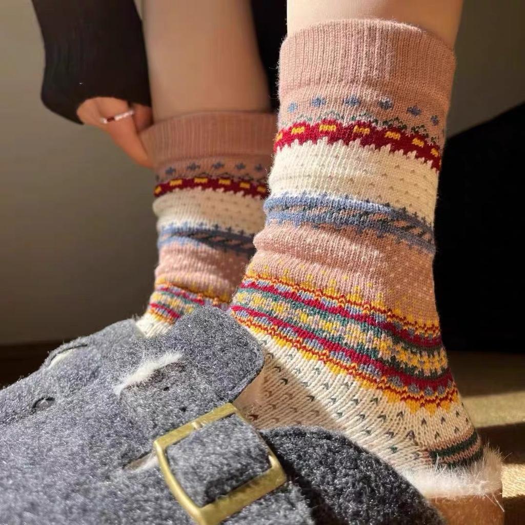 Retro Ethnic Style Thick Line Kaji Street Style Couple Medium Tube Stacking Socks Female Xiaohongshu Same Style