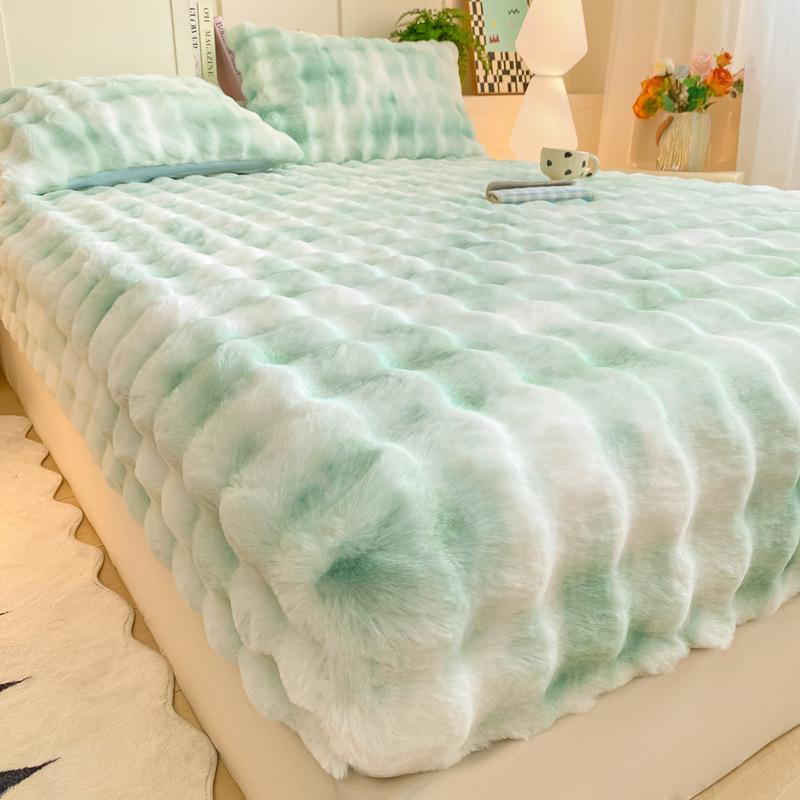 Coral Velvet Bubble Milk Fitted Sheet: Thick Winter Mattress Protector
