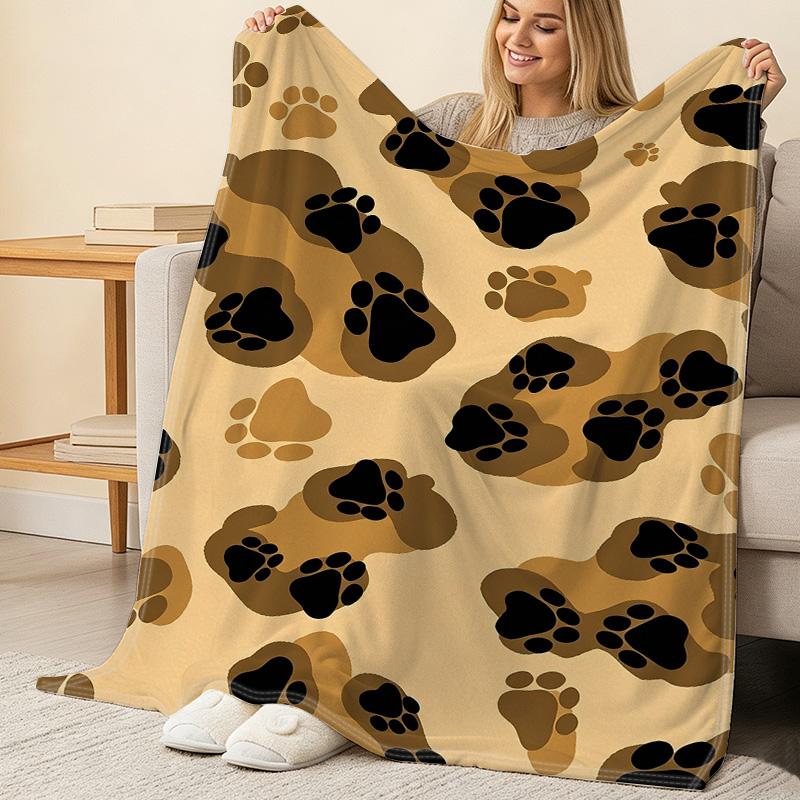 Plush Flannel Fleece Blanket with Animal Paw Print, Machine Washable, Soft & Cozy, Ideal for Home, Office Nap, Christmas & Halloween Warmth