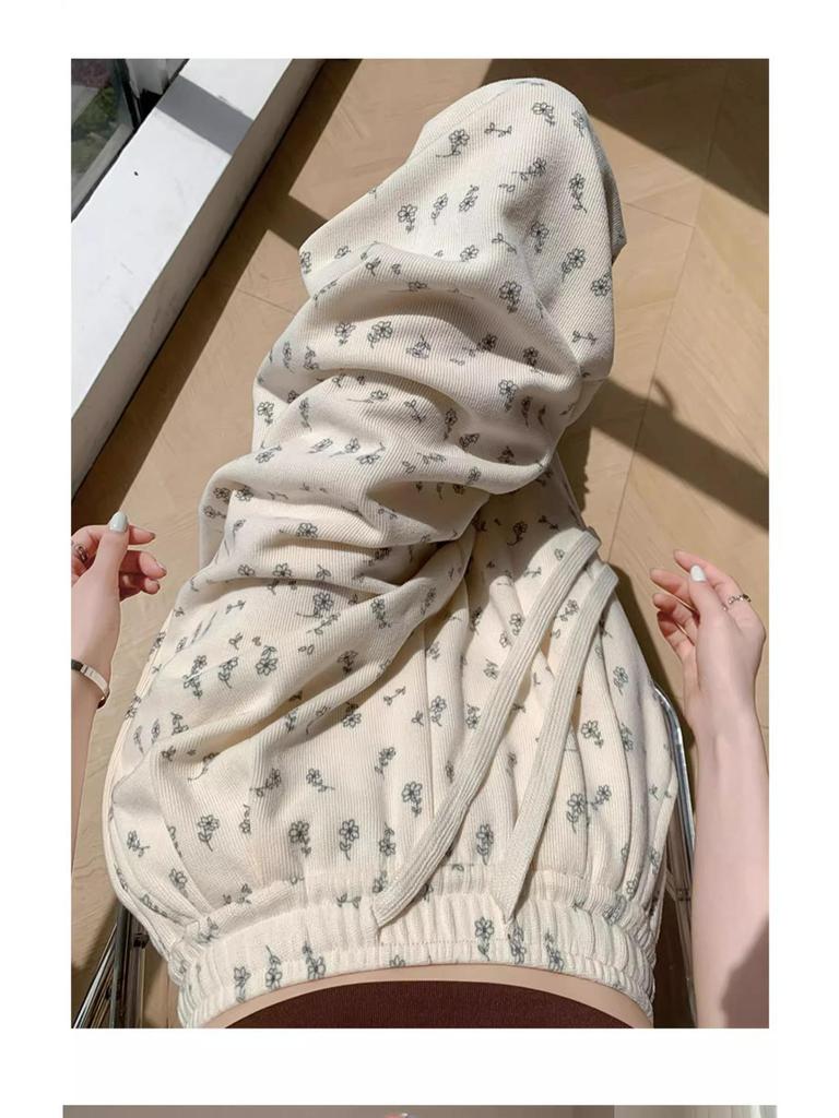 Petite American White Floral High-Waist Drapey Wide-Leg Sweatpants for Women, Summer 2025 Collection.